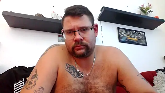 sexykevin17cm online show from December 15, 2025, 2:32 pm