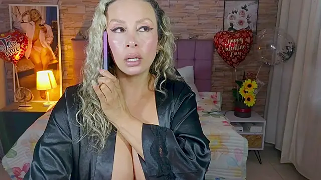 Snapshot of katalinahell2 chatting on March 13, 2026, 10:38 pm katalinahell2 online show from March 13, 2026, 10:38 pm