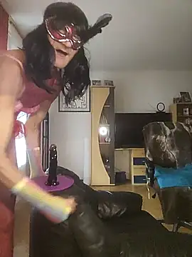 Snapshot of Python43 chatting on February 6, 2026, 9:23 am Python43 online show from February 6, 2026, 9:23 am