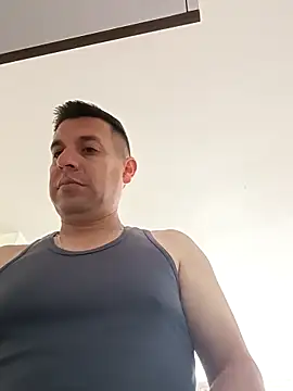 Nano198301 online show from April 23, 2026, 5:04 pm