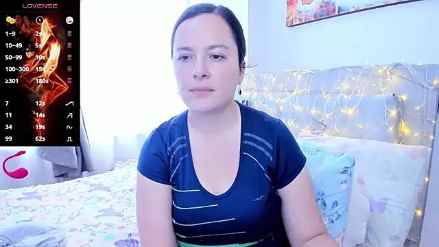 angelaagomez online show from May 22, 2026, 6:13 pm