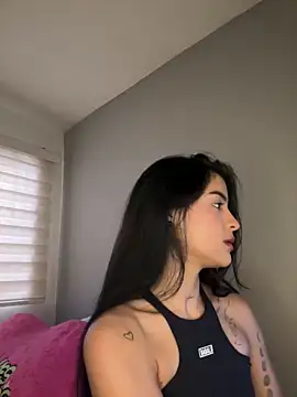 Sammy pink online show from April 19, 2026, 9:17 pm