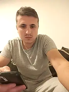 MrNoBoDy000 online show from November 18, 2025, 6:34 pm