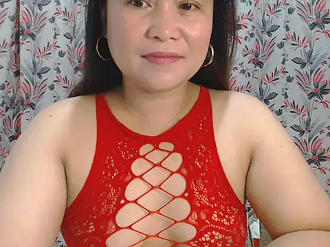 aya 01 online show from November 28, 2025, 9:06 pm