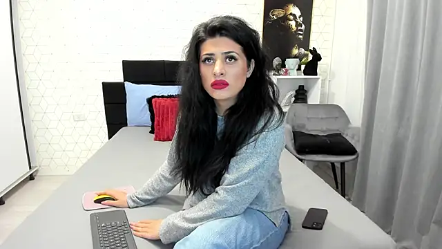 Heidix online show from April 14, 2026, 4:40 am