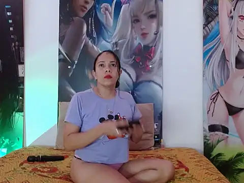 Bootycallhot online show from April 17, 2026, 10:13 pm