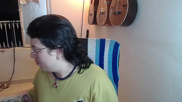 Smoke trip Alicia online show from October 27, 2025, 4:05 am