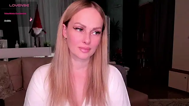 Libby Nora online show from December 25, 2024, 1:41 pm