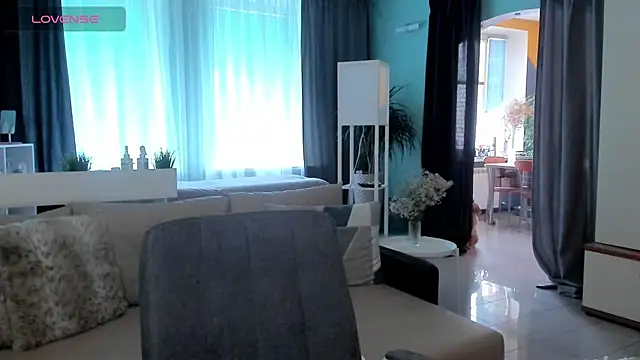 Libby Nora online show from February 13, 2025, 10:23 am