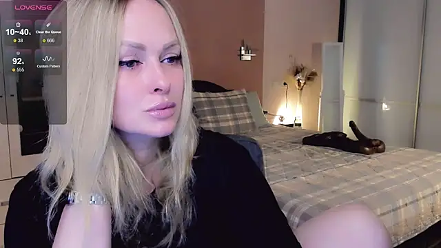 Libby Nora online show from November 7, 2025, 9:42 am