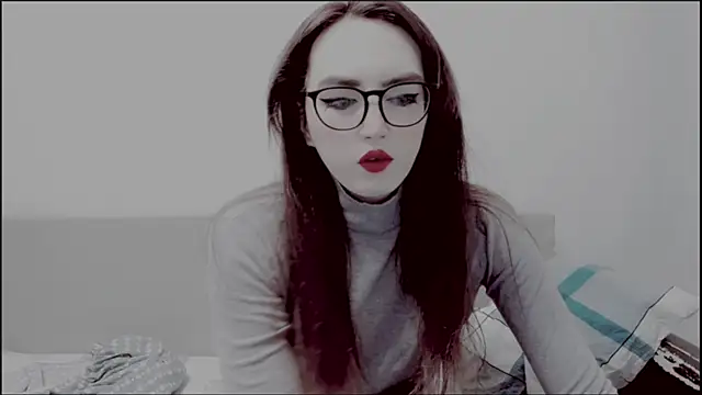 Snapshot of MinniMaksy chatting on February 18, 2025, 10:14 pm MinniMaksy online show from February 18, 2025, 10:14 pm