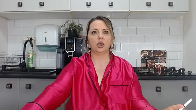 erikaerika online show from March 15, 2025, 6:14 am