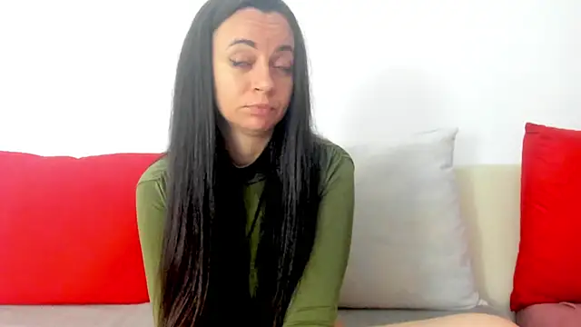 cute angel95 online show from May 26, 2026, 4:47 pm