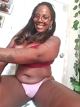 Adrilovechocolate online show from December 11, 2024, 8:50 pm