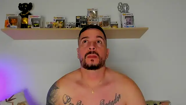 camilo restrepo21 online show from December 1, 2025, 12:04 am