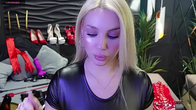 MistressDarsy online show from March 18, 2025, 6:14 am