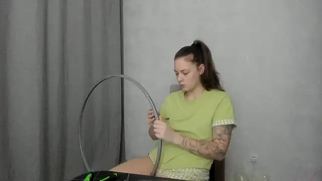 why again me online show from March 4, 2026, 8:59 pm