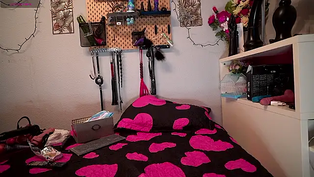 barbarah  online show from March 26, 2026, 9:37 am