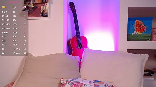 lailypink online show from September 25, 2025, 1:09 am