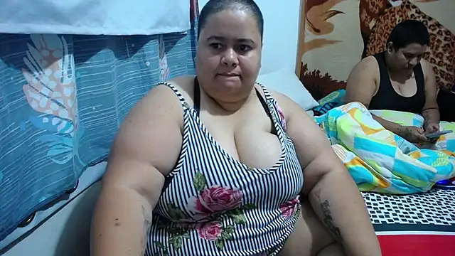 hotlesby4uxxx online show from March 21, 2026, 5:12 am