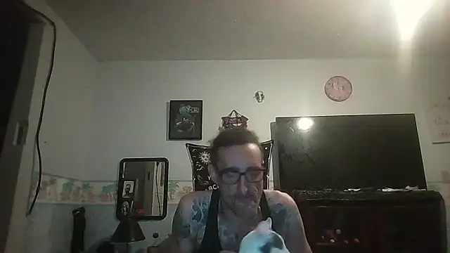 Snapshot of 19chubbylover81 chatting on April 9, 2026, 4:56 am 19chubbylover81 online show from April 9, 2026, 4:56 am