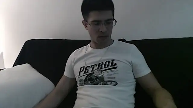 Snapshot of SebastianReiss chatting on February 21, 2025, 8:16 pm SebastianReiss online show from February 21, 2025, 8:16 pm