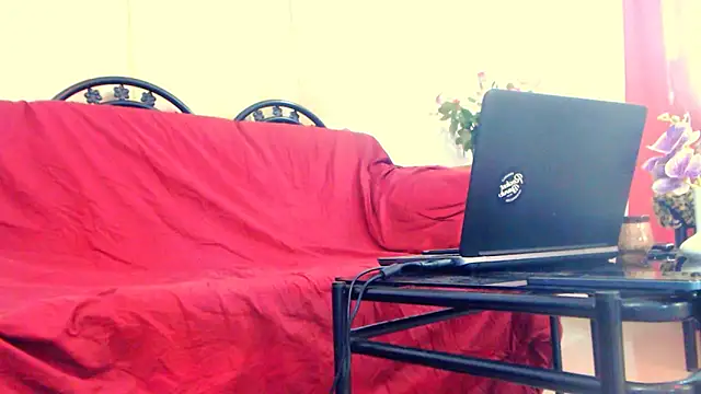 Snapshot of Fun4tipz chatting on November 14, 2025, 4:11 am Fun4tipz online show from November 14, 2025, 4:11 am