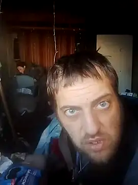 Snapshot of N8daMac chatting on January 18, 2025, 11:33 pm N8daMac online show from January 18, 2025, 11:33 pm