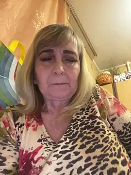 Snapshot of Irina2909@xh chatting on February 11, 2025, 9:35 pm Irina2909xh online show from February 11, 2025, 9:35 pm