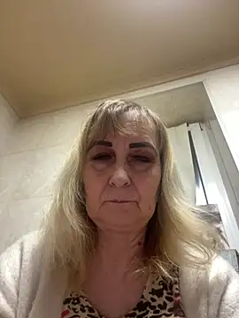 Snapshot of Irina2909@xh chatting on February 16, 2025, 4:32 pm Irina2909xh online show from February 16, 2025, 4:32 pm