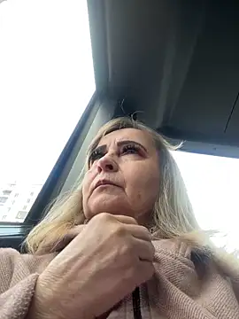 Snapshot of Irina2909@xh chatting on March 18, 2025, 2:37 pm Irina2909xh online show from March 18, 2025, 2:37 pm