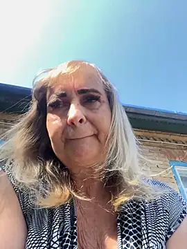 Snapshot of Irina2909@xh chatting on September 14, 2025, 10:36 am Irina2909xh online show from September 14, 2025, 10:36 am