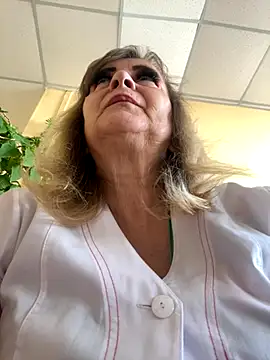 Snapshot of Irina2909@xh chatting on September 25, 2025, 7:45 am Irina2909xh online show from September 25, 2025, 7:45 am