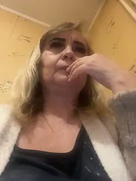 Snapshot of Irina2909@xh chatting on October 12, 2025, 9:36 pm Irina2909xh online show from October 12, 2025, 9:36 pm