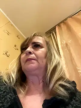 Irina2909xh online show from November 4, 2025, 11:04 pm