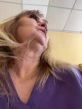 Irina2909xh online show from January 15, 2026, 9:58 am