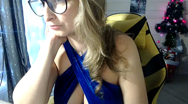 RubiLakros online show from January 15, 2025, 8:05 pm