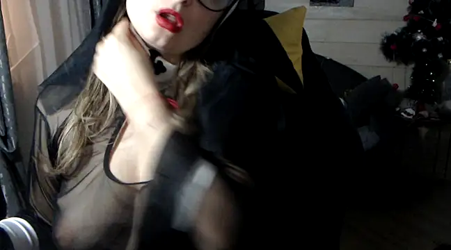 RubiLakros online show from February 3, 2025, 7:31 pm