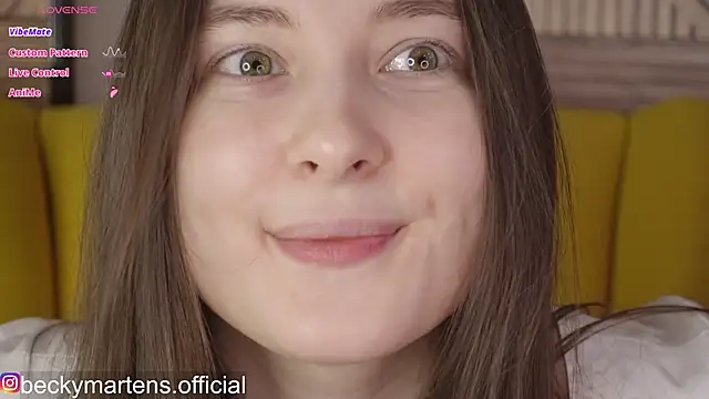 Snapshot of BeckyMartens chatting on February 22, 2026, 4:02 am BeckyMartens online show from February 22, 2026, 4:02 am