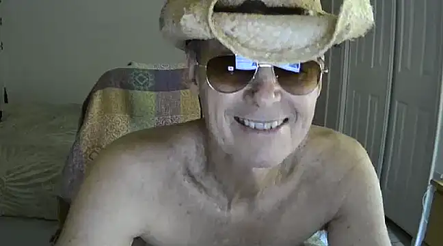nakeedcowboi65 online show from January 17, 2025, 9:28 am