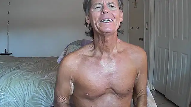 Snapshot of nakeedcowboi65 chatting on May 30, 2026, 10:18 pm nakeedcowboi65 online show from May 30, 2026, 10:18 pm