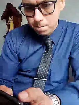 Snapshot of Business_dickkk chatting on December 30, 2024, 2:40 pm Business dickkk online show from December 30, 2024, 2:40 pm