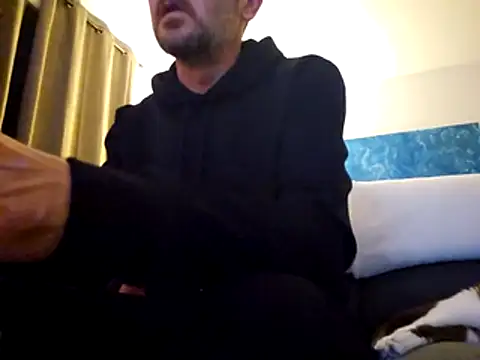 verylargecock online show from November 12, 2025, 1:50 am