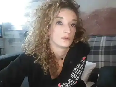 AshleyRain online show from December 15, 2025, 5:44 am