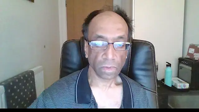 Snapshot of rauncher1 chatting on February 17, 2026, 9:17 am rauncher1 online show from February 17, 2026, 9:17 am