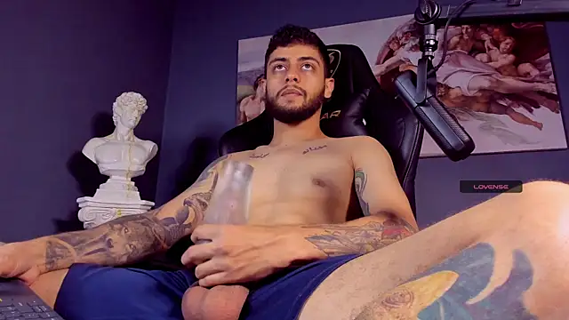 alessandro duty online show from January 14, 2025, 1:04 am