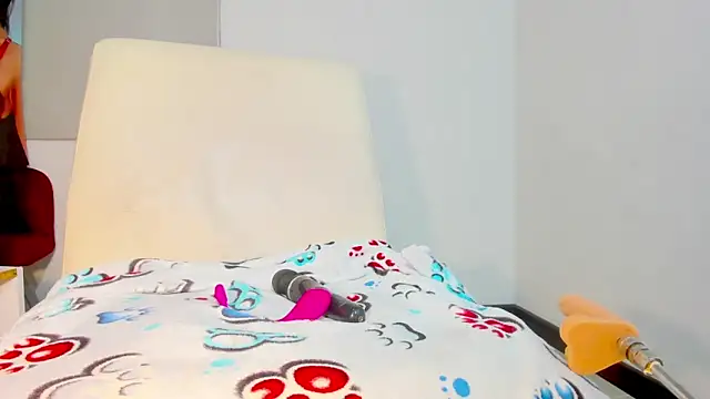 SQUIRTINGQUEEN11 online show from December 4, 2024, 12:52 am