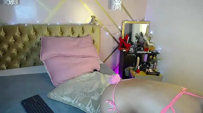 Snapshot of dove_mature chatting on January 10, 2025, 7:04 am dove mature online show from January 10, 2025, 7:04 am