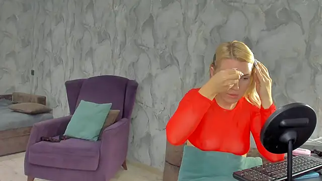 succubus online show from September 13, 2025, 9:53 am