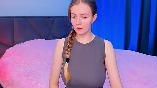 Snapshot of SweetMilkis chatting on December 12, 2024, 9:40 am SweetMilkis online show from December 12, 2024, 9:40 am